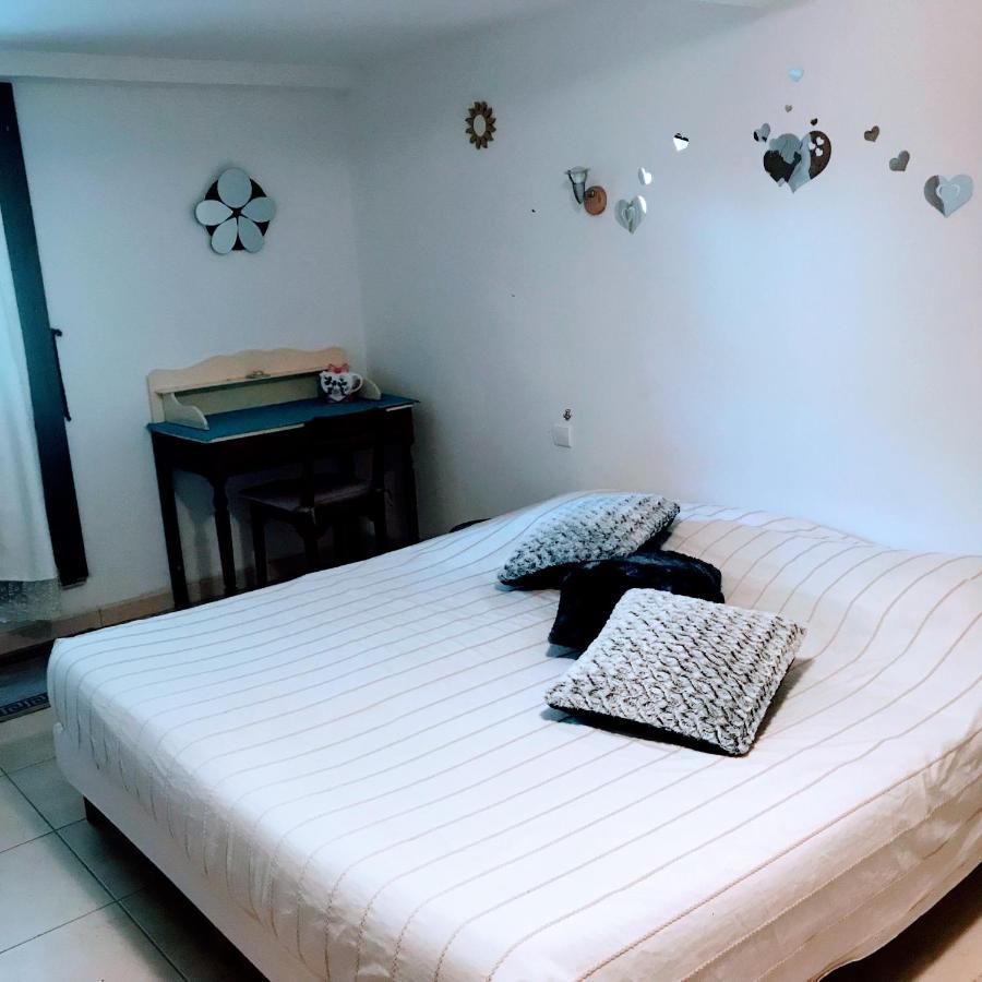 Et Salle De Bain Prive S'ouvrant Sur Terrasse, Jardin Et Cuisine D'ete Quillan